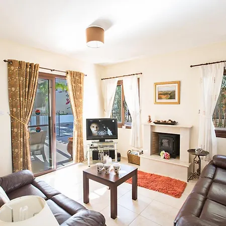 Picture This, Enjoying Your Holiday In A Luxury 5 Star In Sotira, For Less Than A Hotel, Sotira 1203